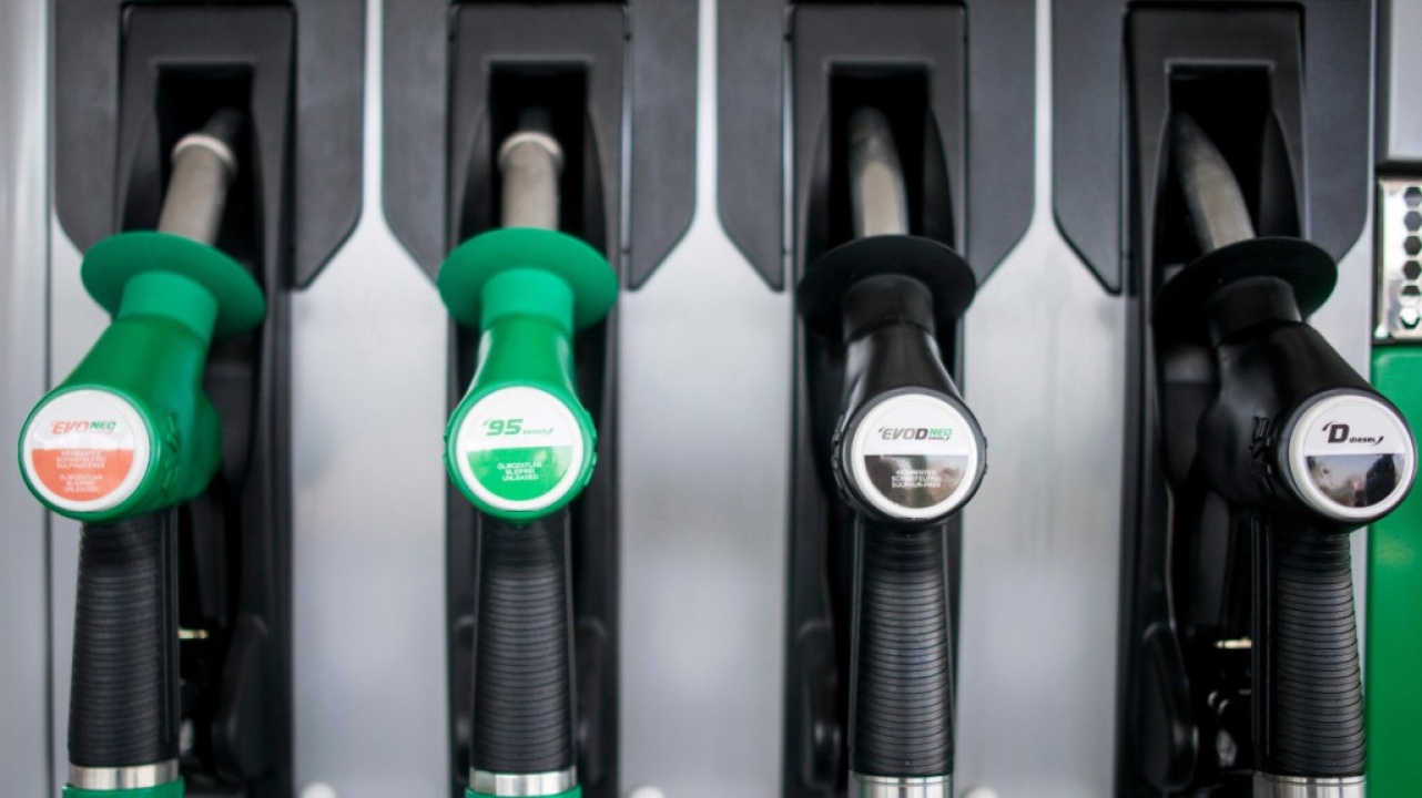 Szerdától kevesebbet kell fizetnünk a benzinkutakon