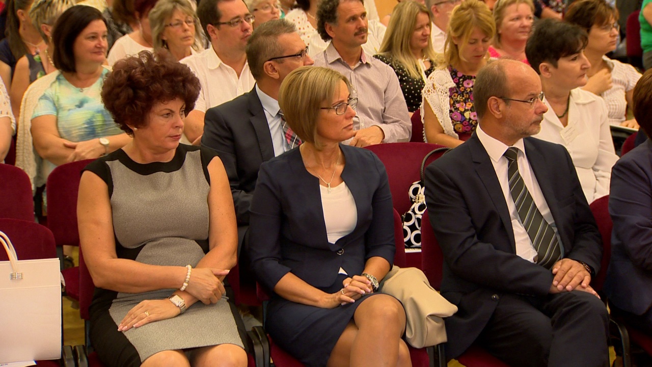 Nyugodt, kiegyensúlyozott, derűs tanév indul