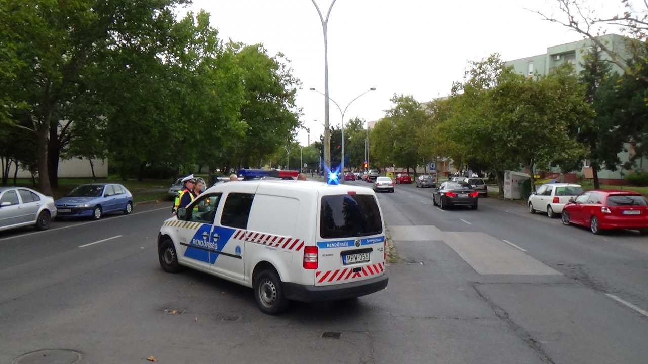 Koccanás a kereszteződésben