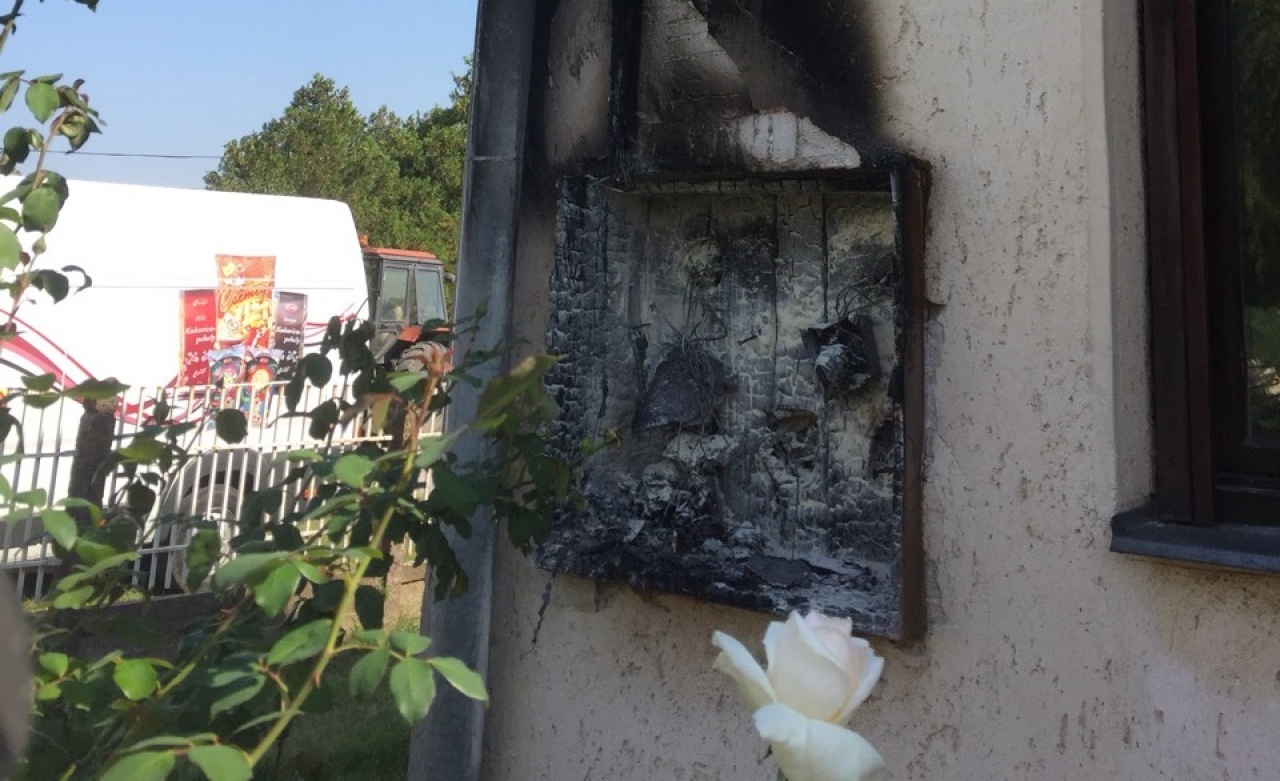 Kigyulladt egy villanyóra, sikerült megfékezni a lángokat