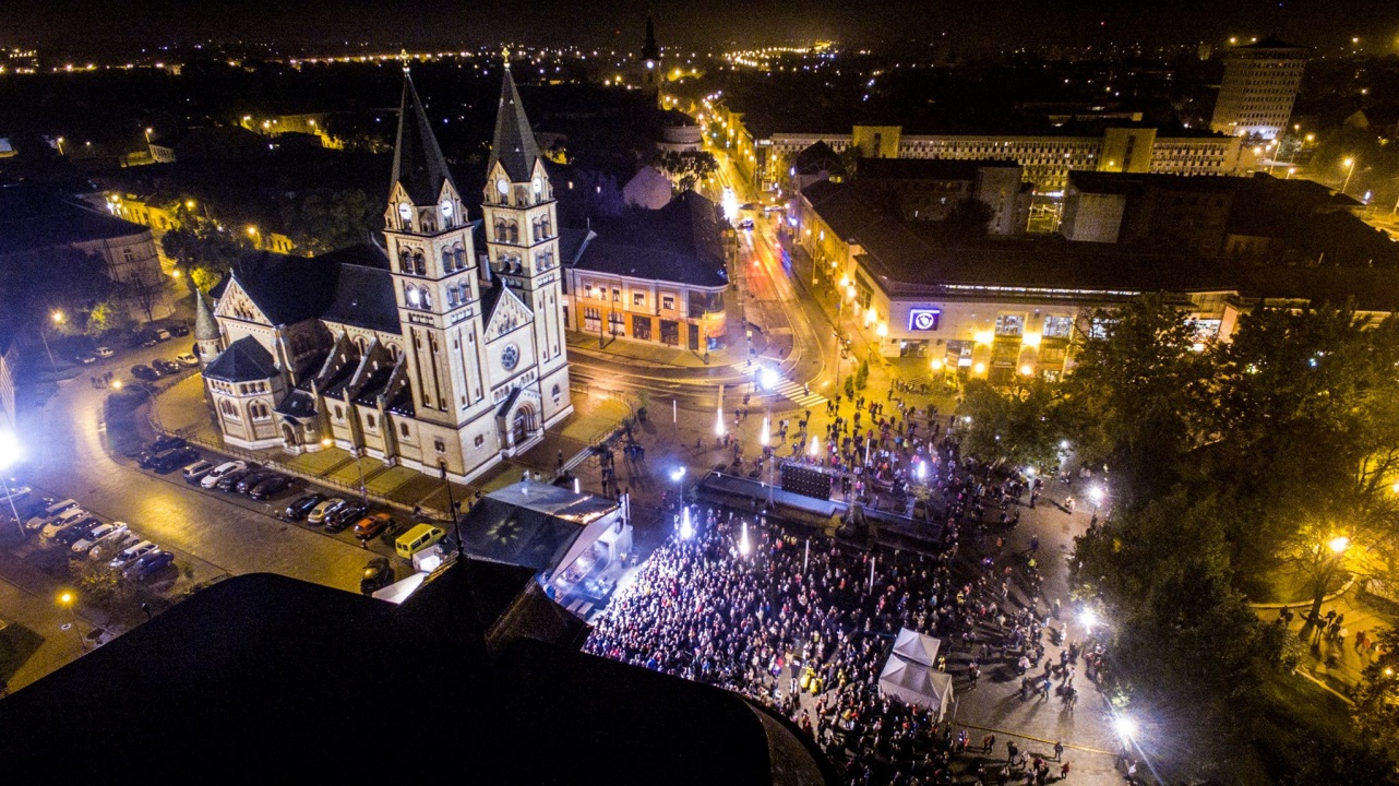 Rengetegen érkeztek a Tirpák Fesztivál esti koncertjeire