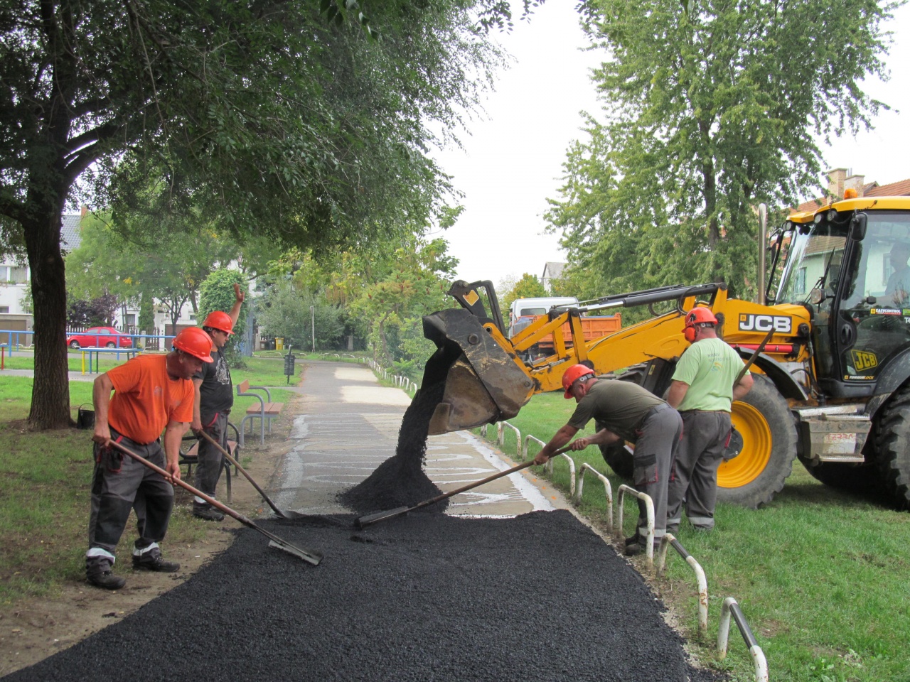 Járdafelújítás az Óvoda utcán