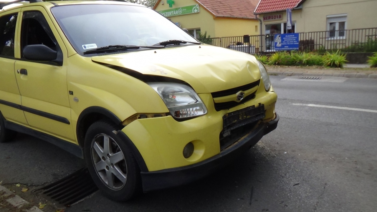 Figyelmetlen sofőr okozta a ráfutásos balesetet