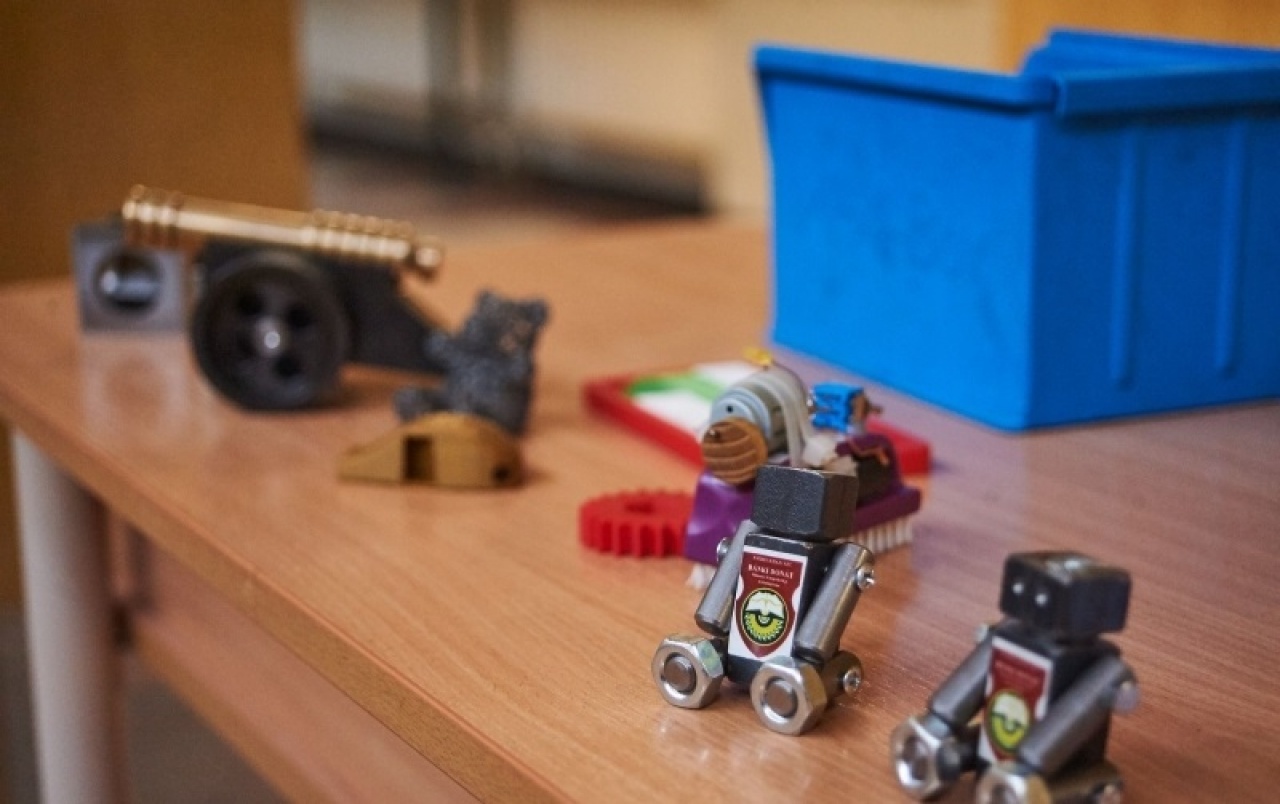 Rövidhírek október 5-én