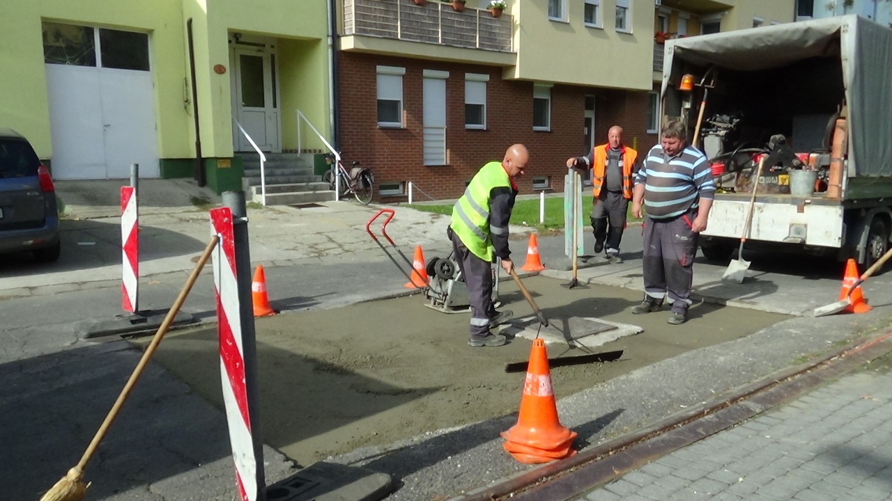 Munkálatok az Ér utcán