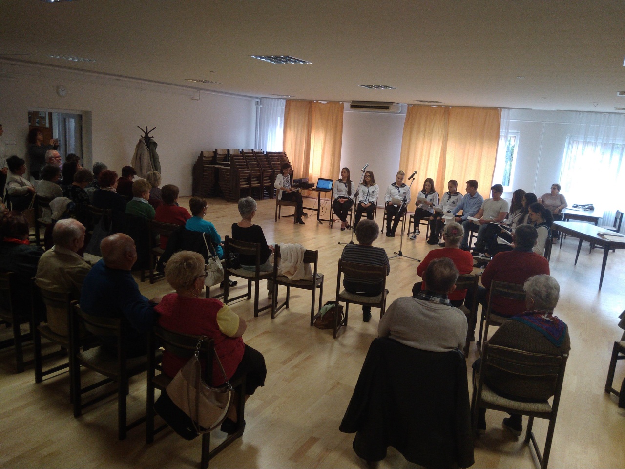 Zenés irodalmi megemlékezés