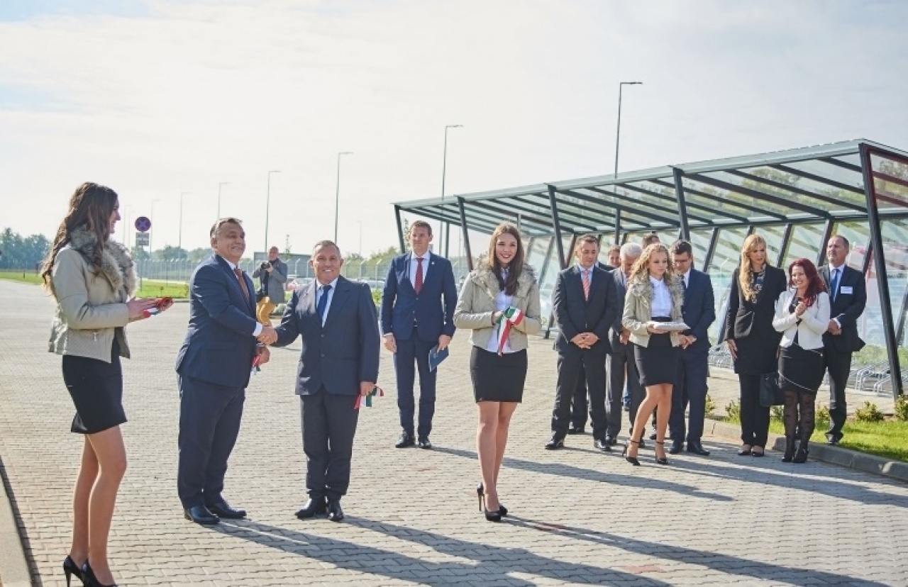 Rövidhírek október 11-én