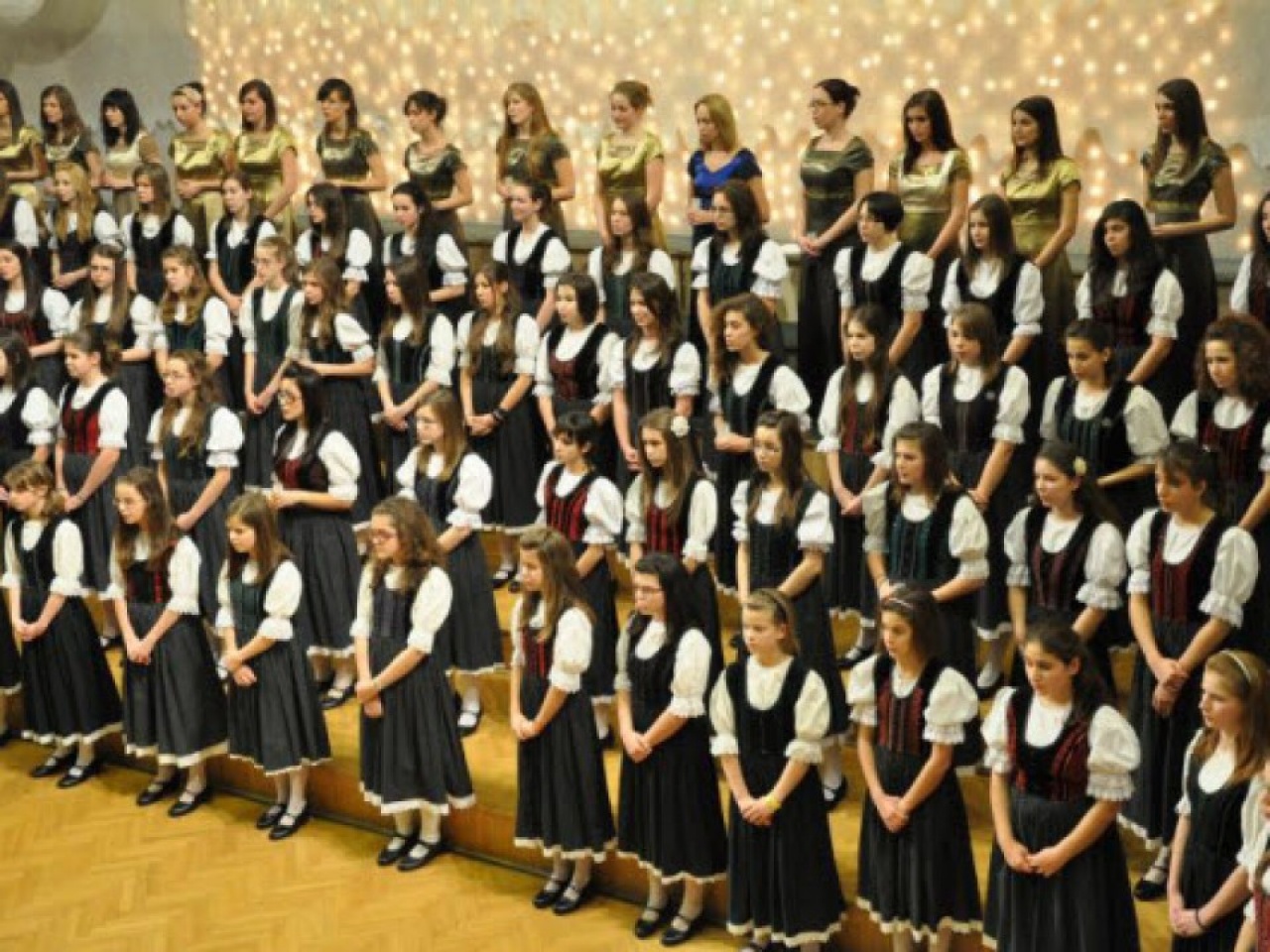 Elsöprő Cantemus siker