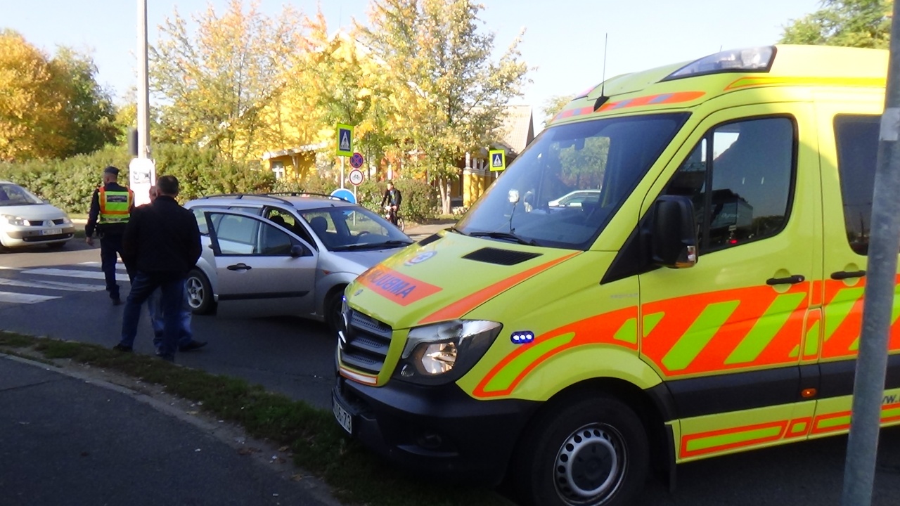 Gyalogátkelőn gázoltak el egy nőt