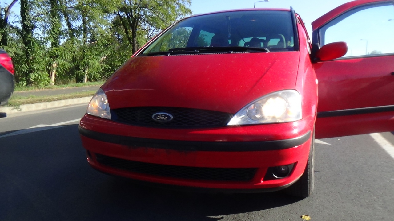 Hármas karambol az Orosi úton