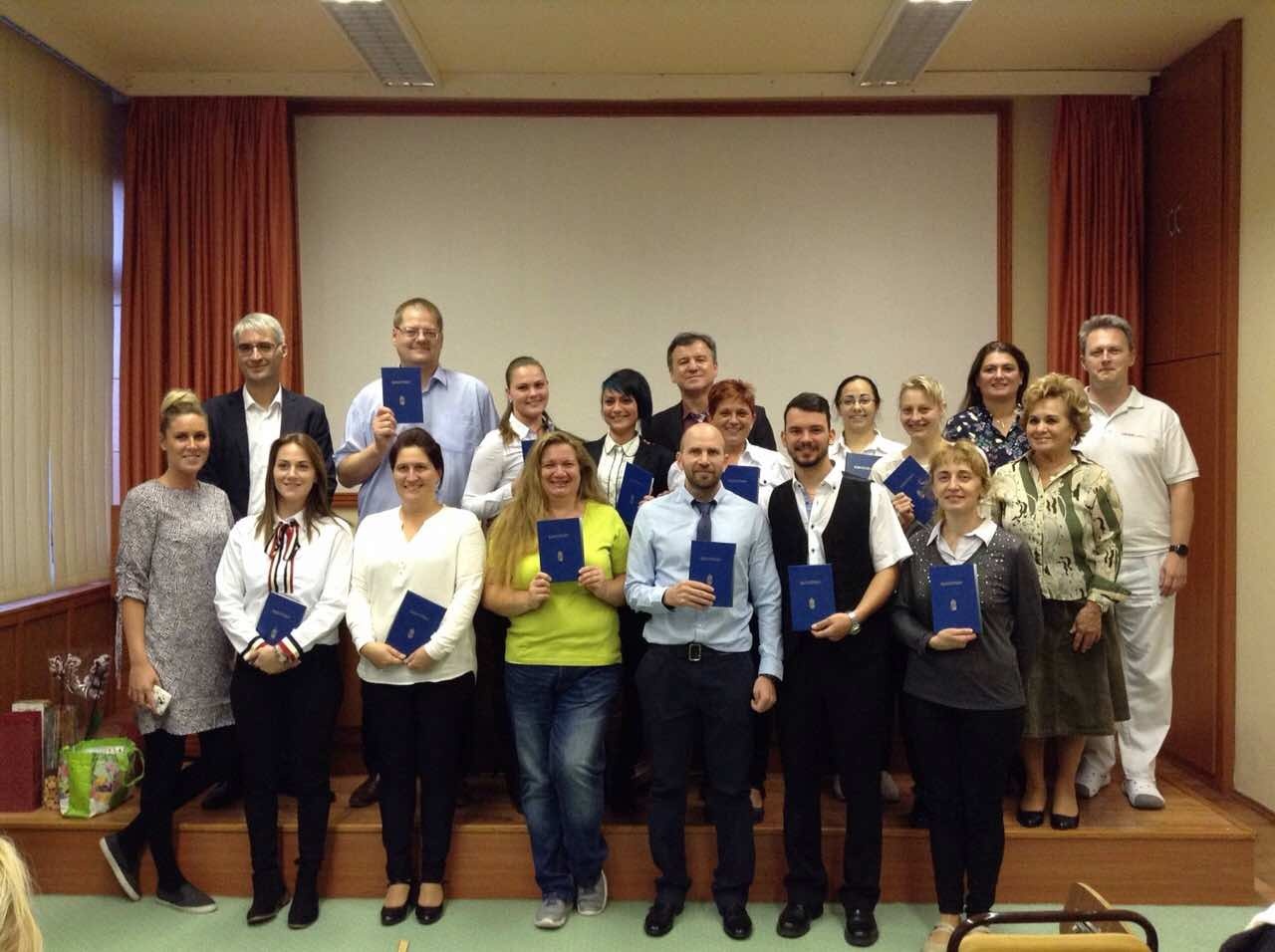 Láthatatlan angyalokat képeztek a kórházban