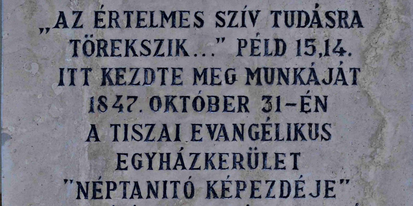 „Az értelmes szív tudásra törekszik...”