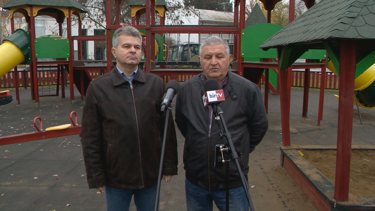 Lezárták, újraindították