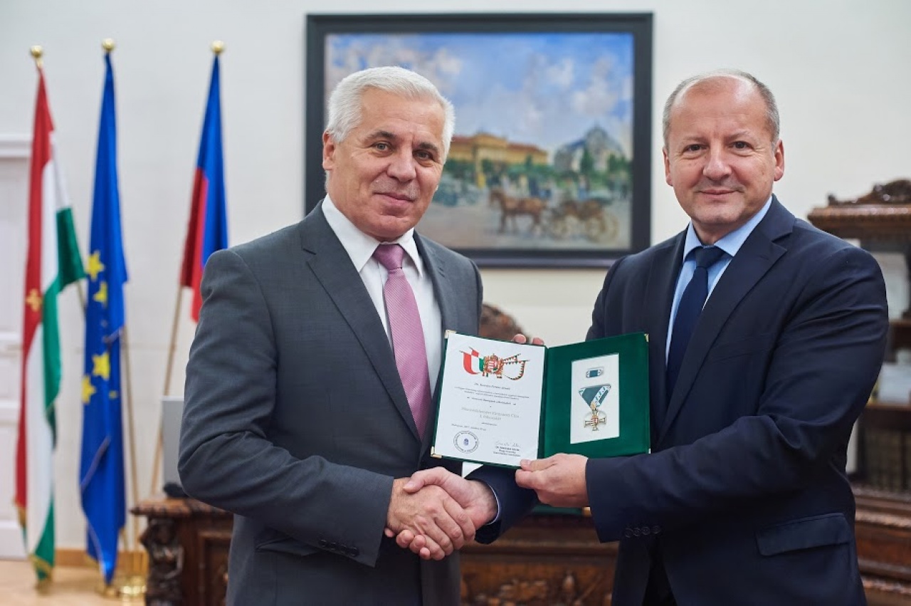 Kitüntetést vett át Nyíregyháza polgármestere