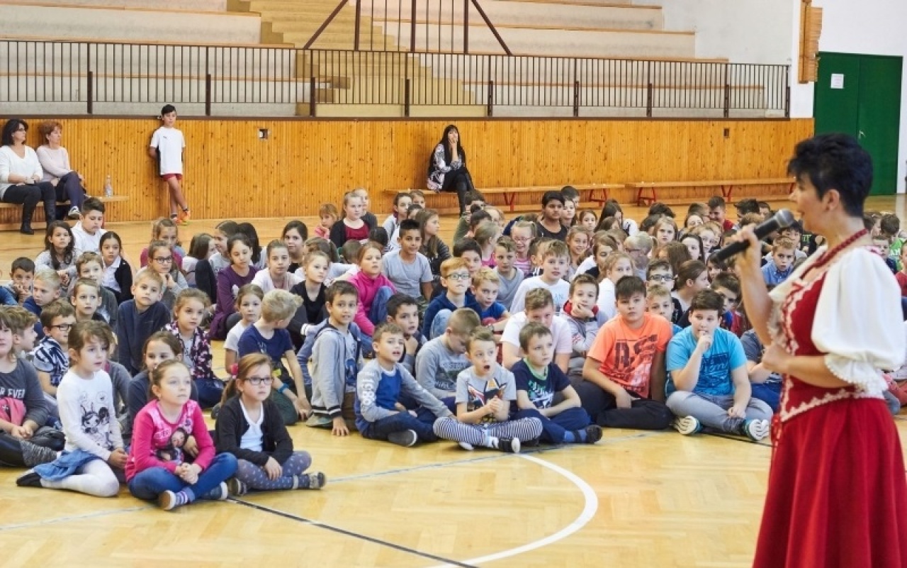 Népköltészet Hete a Bemben – irodalmi versenyek és népi kavalkád várja a gyerekeket