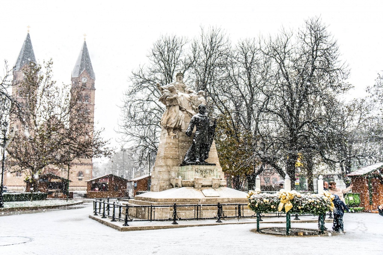 Ünneplőbe öltözött a belváros advent első vasárnapjára