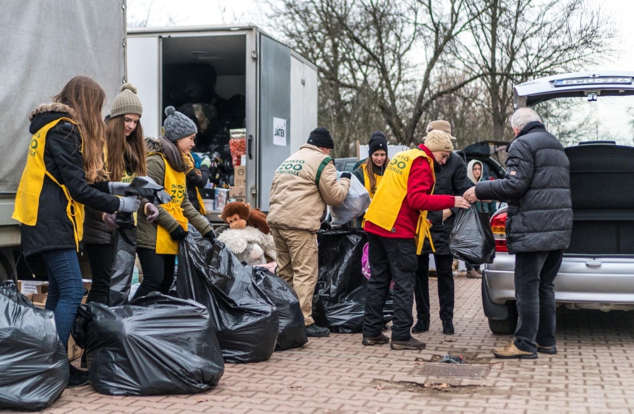100 forintos nap: a látogatók többsége nem üres kézzel érkezett!