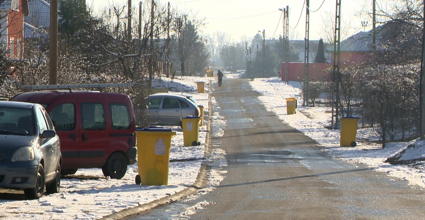 Útátadás az Ösvény utcán – a Rozsrétszőlőn élők régi vágya teljesült