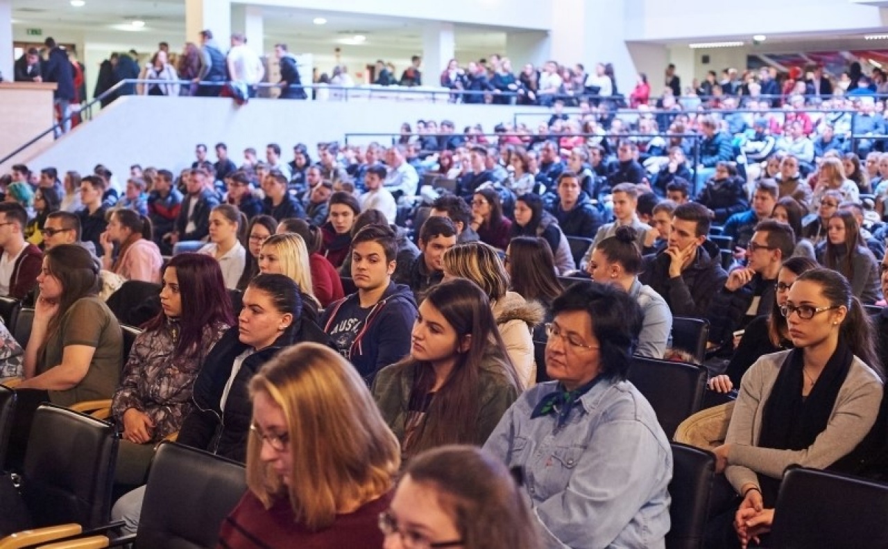 Nyílt nap az egyetemen – színes és informatív programokkal várták a diákokat