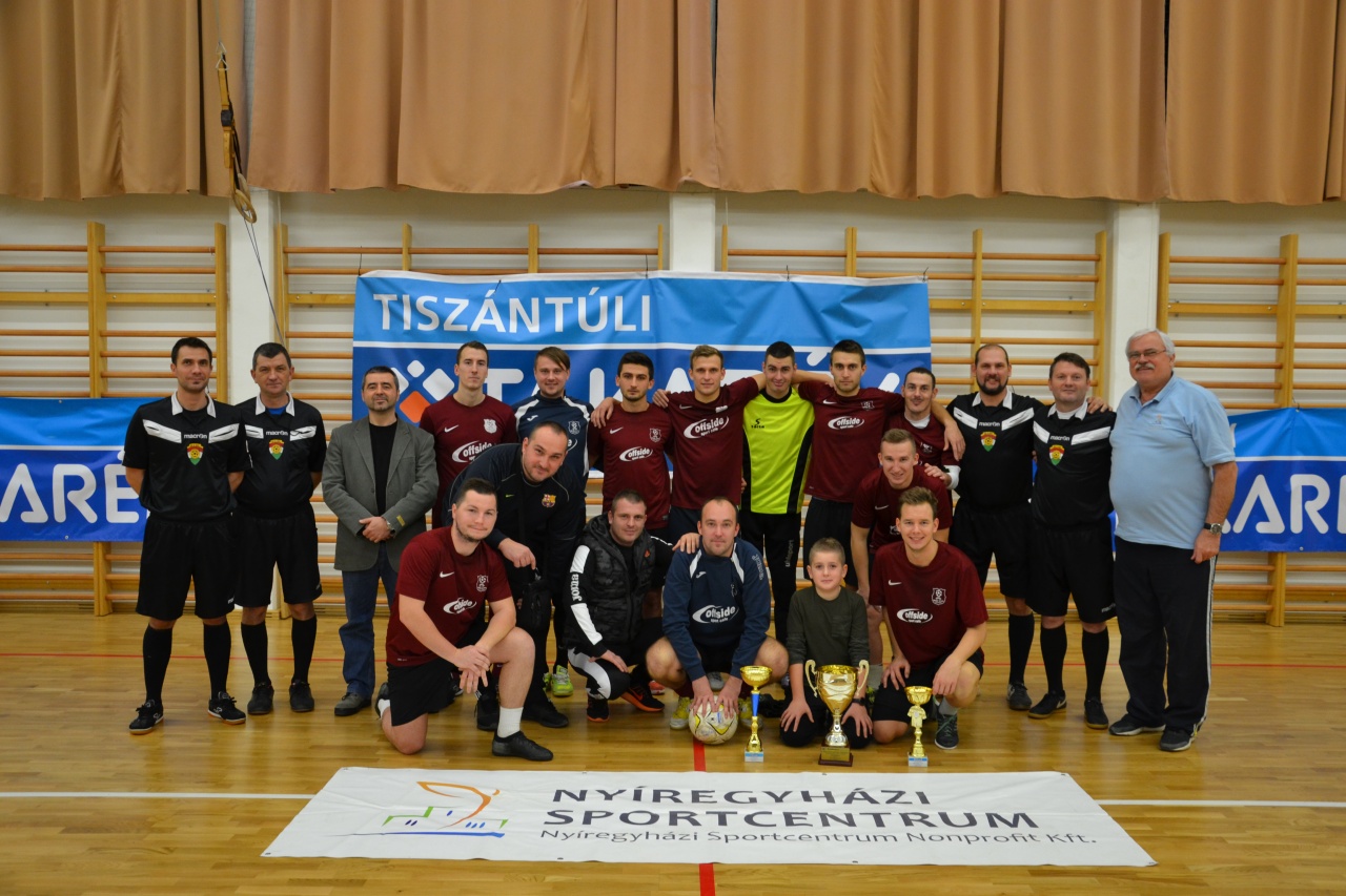 Új győztes - izgalmas mérkőzéseket vívta a csapatok a Tiszántúli Takarék Kupán