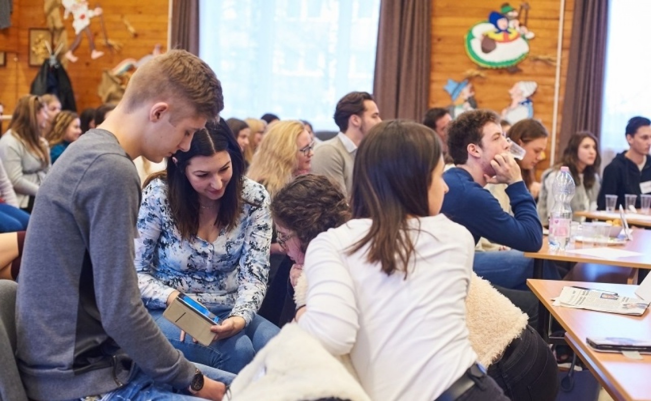 Kulturális, improvizációs vetélkedőt tartottak a Városmajori Művelődési Házban