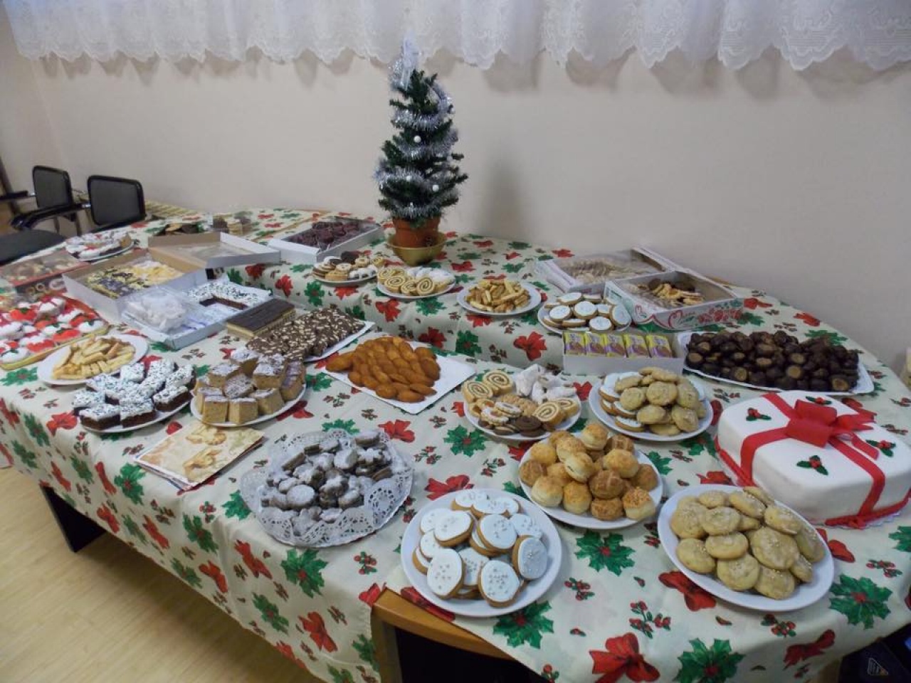 Több száz szelet örömsüti a nyíregyházi asszonyoktól