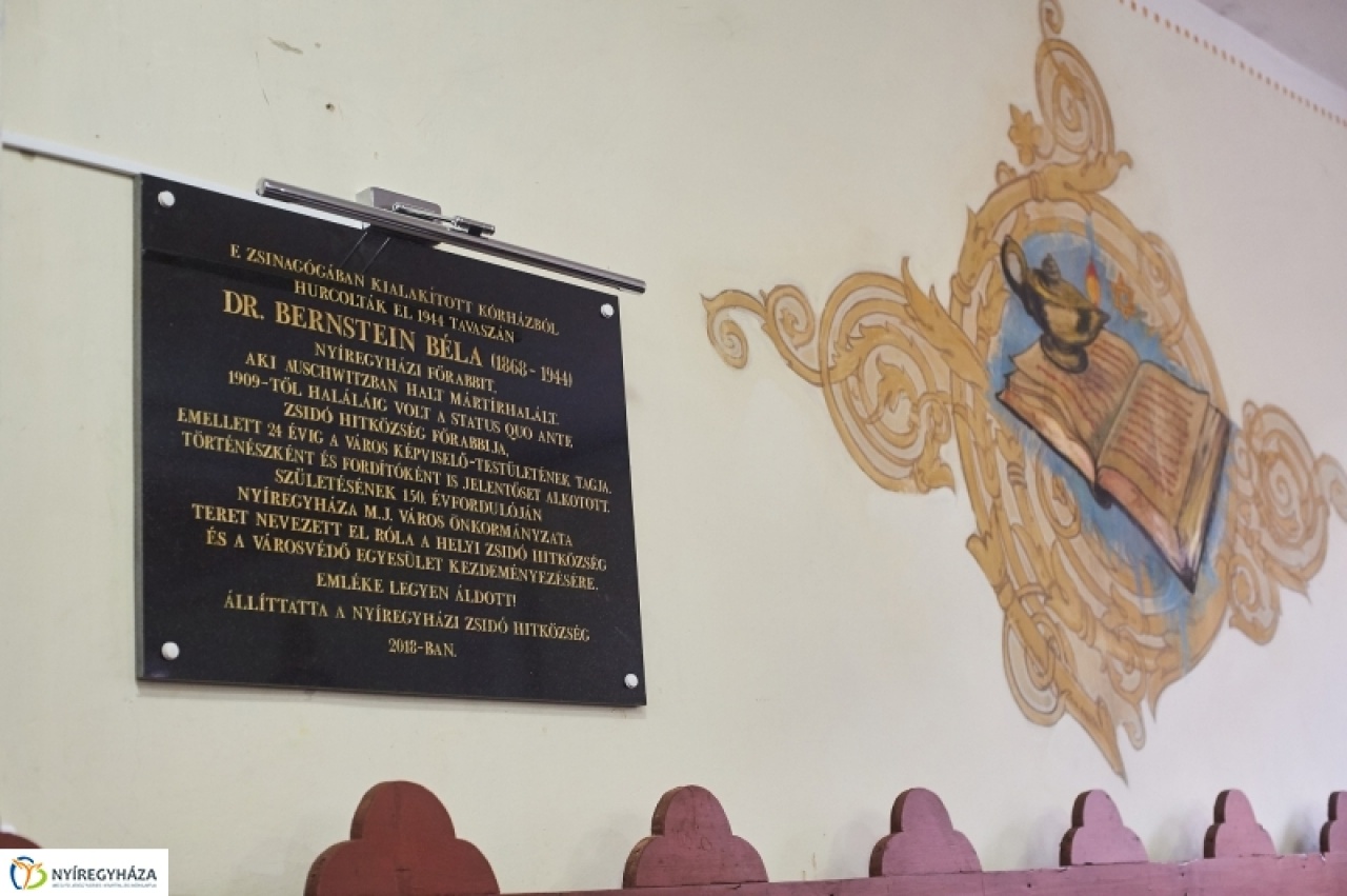 Emléktáblát avatott a zsidó hitközség
