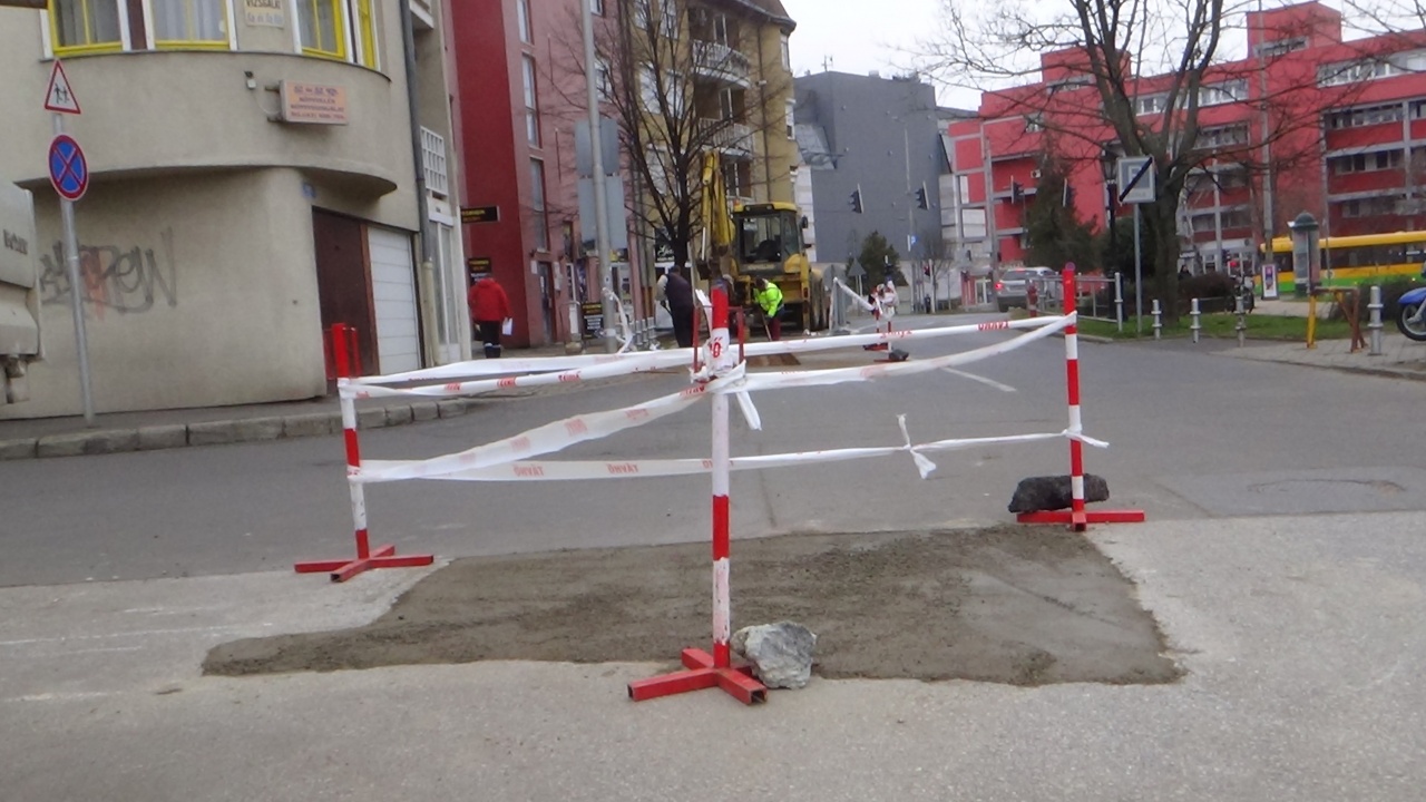 Forgalomkorlátozás várható a Körte utca elején és a Nyár utcai csomópontnál