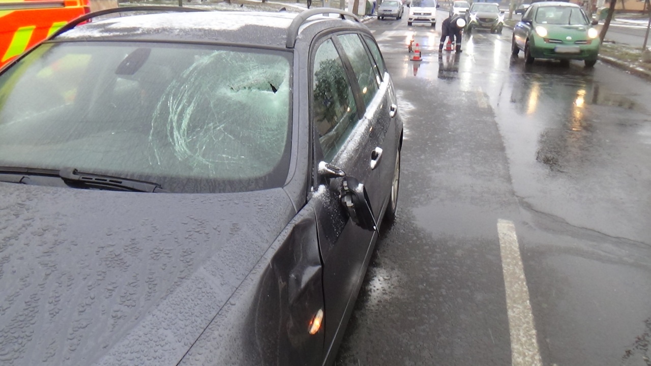 Súlyos sérüléssel szállították kórházba az Északi körúton elsodort gyalogost