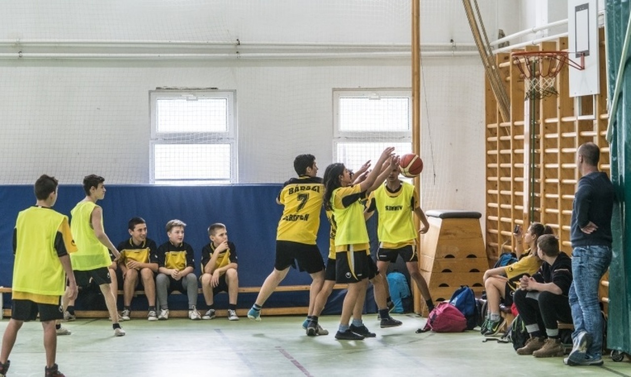 Diákolimpiai döntő - fogyatékkal élőknek rendeztek kosárlabda tornát 