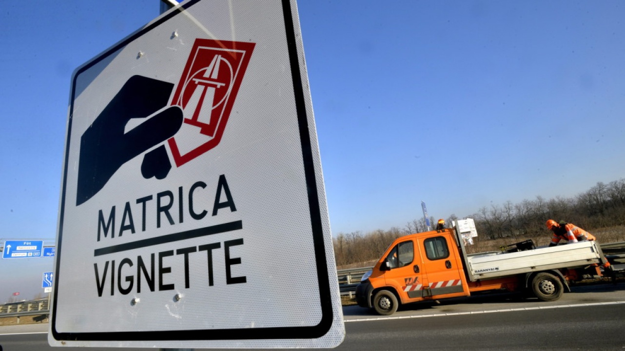 Már nem sokáig érvényesek a tavalyi éves autópálya-matricák