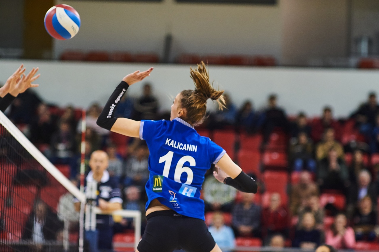 Jászberényben a röplabdások - ezúttal is izgalmas meccset játszott a Fatum