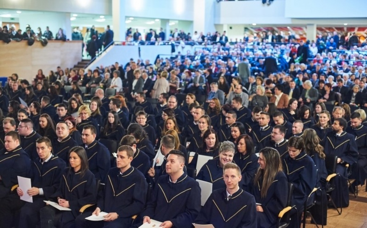 Diplomaosztó ünnepséget tartottak hétvégén a Nyíregyházi Egyetemen