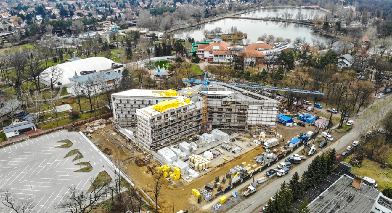 A Tokaji úti vasúti átjáró is a konkrét tervek között