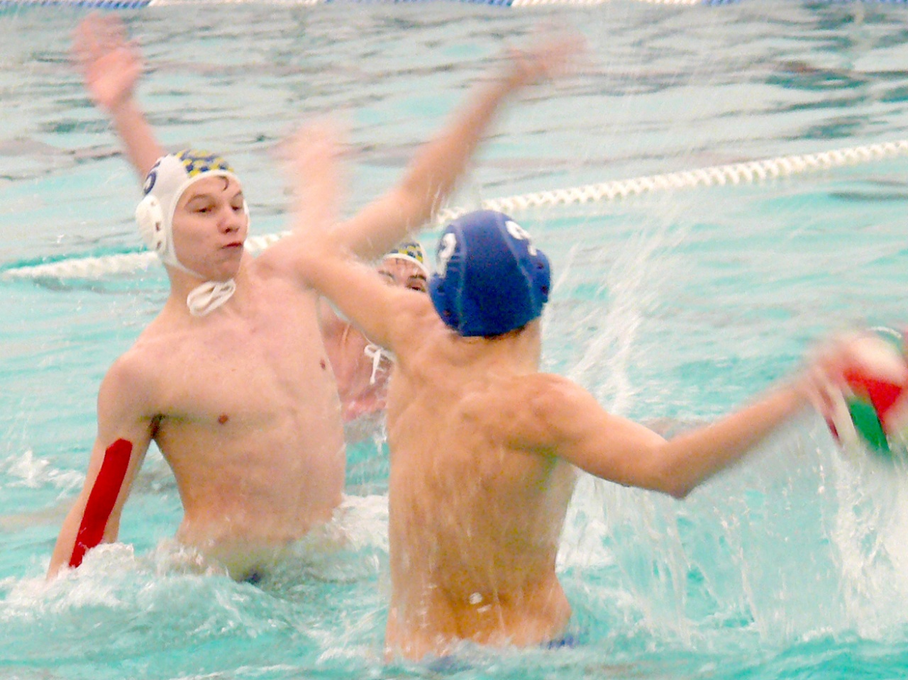 Győzelem és némi izgalom