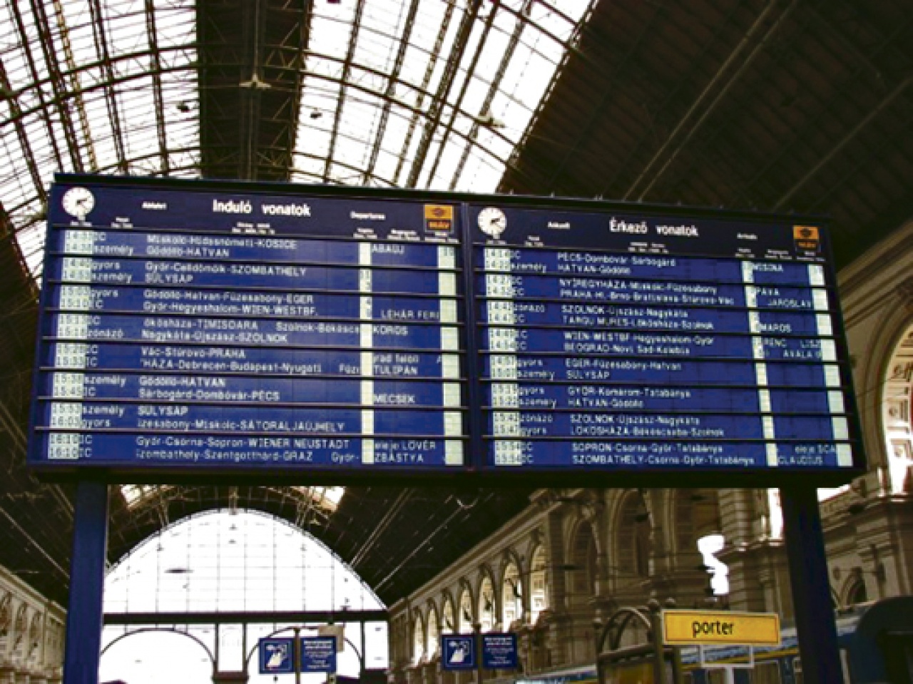 Mávinform: valamennyi vasútvonalon megindult a vonatközlekedés