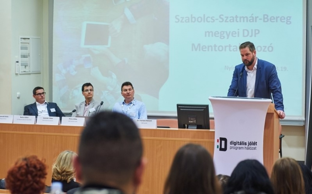 Digitális Írástudás – Megyei mentortalálkozót szerveztek Nyíregyházán