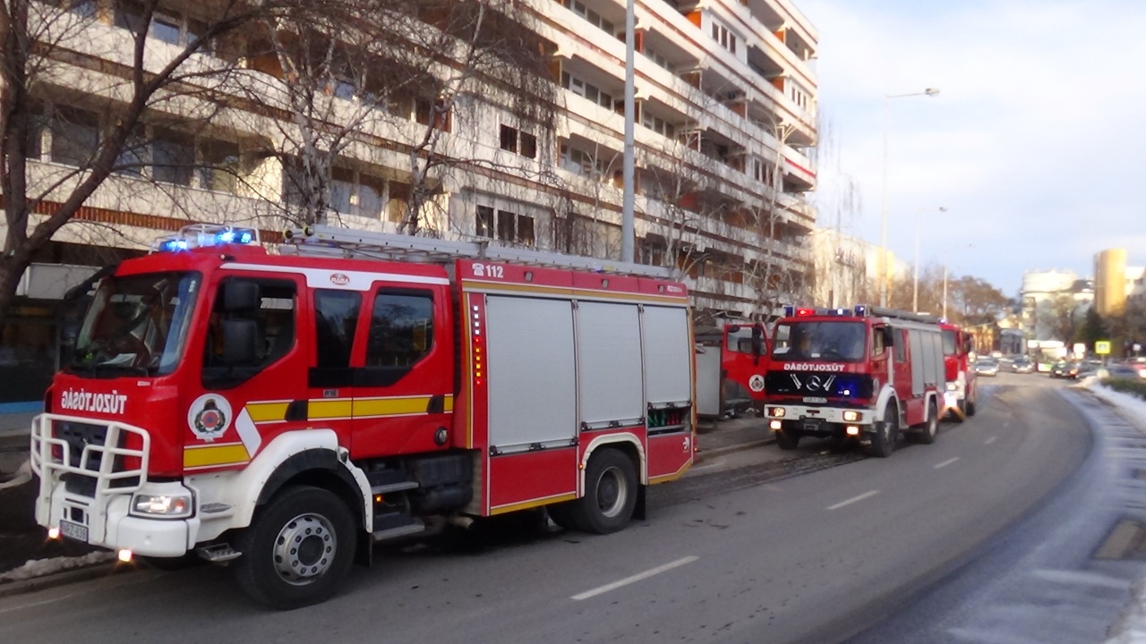 Nagyobb volt a füstje, mint a lángja – Tragédiát is okozhatott volna a cigarettacsikk