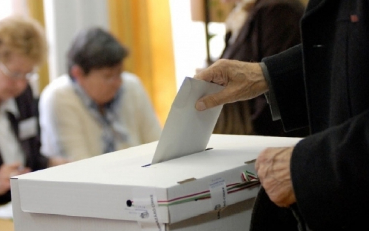 Még egy hétig jelentkezhetnek az átjelentkezéssel szavazók