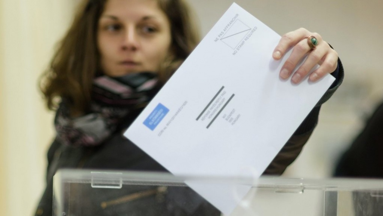 Keddtől ellenőrzik a beérkezett levélszavazatokat