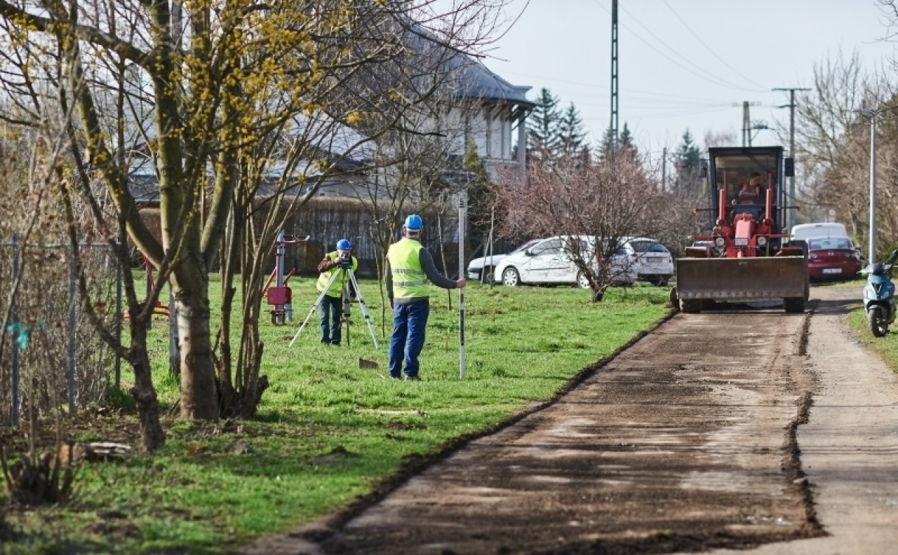 Út, járda és kerékpárút fejlesztések Nyíregyházán