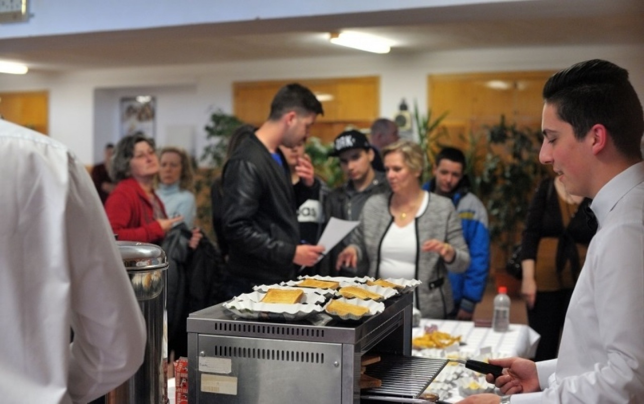 Ismét megszervezik a Szakmák Éjszakáját – A pályaorientációs rendezvény április 13-án lesz