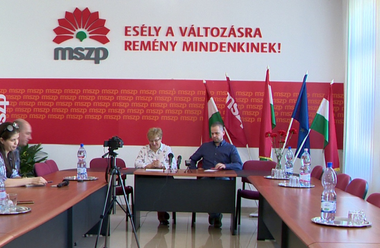 A Jobbikot, az LMP-t és az együttműködésre nem hajlandóakat hibáztatja az MSZP