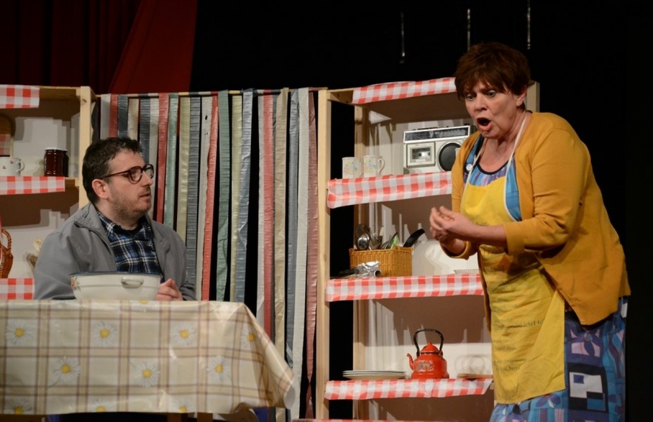 Prah-Milliomosok – Keserűkomédia várja a közönséget a Városmajori Művelődési Házban