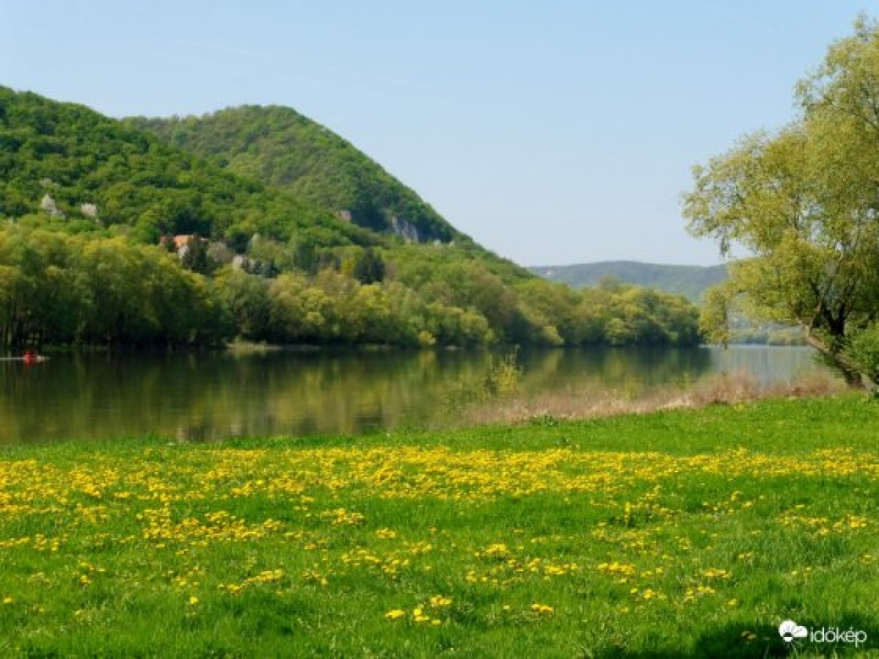 Vasárnapig kitart a napfényes idő