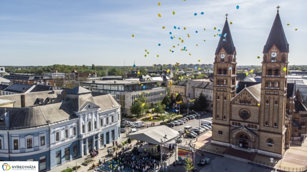 Üdvözlet a magasból – Helló Nyíregyháza madártávlatból