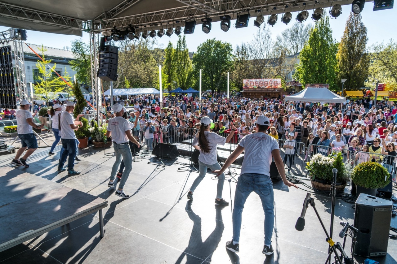 Villámcsődület a belvárosban – Folytatódik a Helló Nyíregyháza!