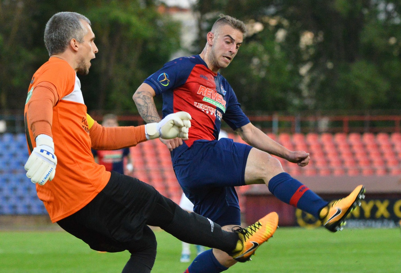 Ezt Messi sem csinálná jobban - parádés passz után lőtt gólt a Szpari