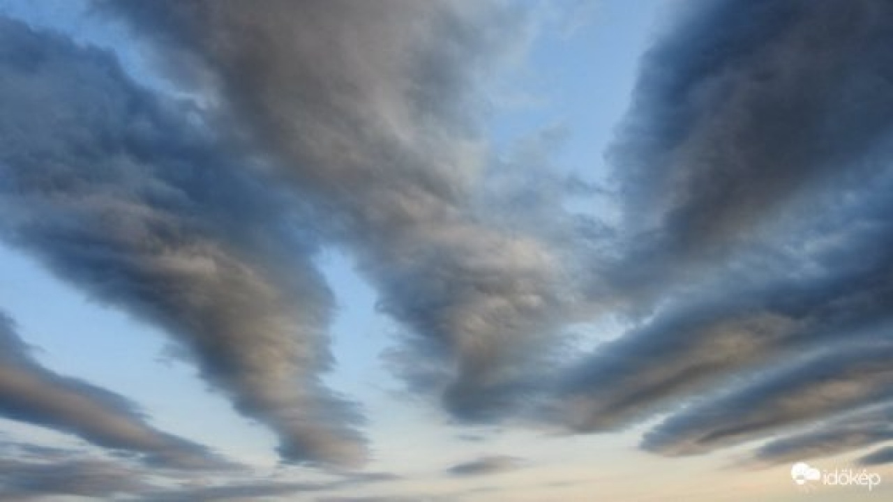 Május első napjaiban is zivataroktól zenghet az ég