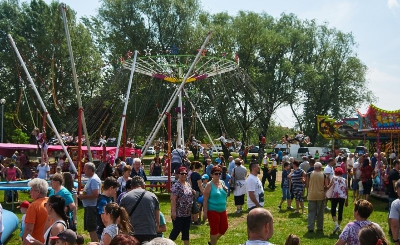 Óriásvidámpark, vásári forgatag és kihagyhatatlan programok a Bujtosi Majálison